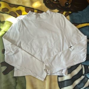 White Women’s long sleeve top